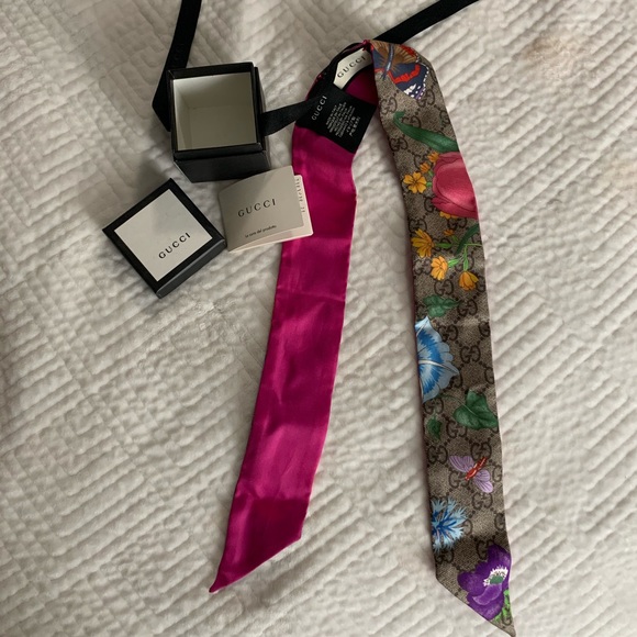 Gucci Accessories - Gucci authentic silk scarf